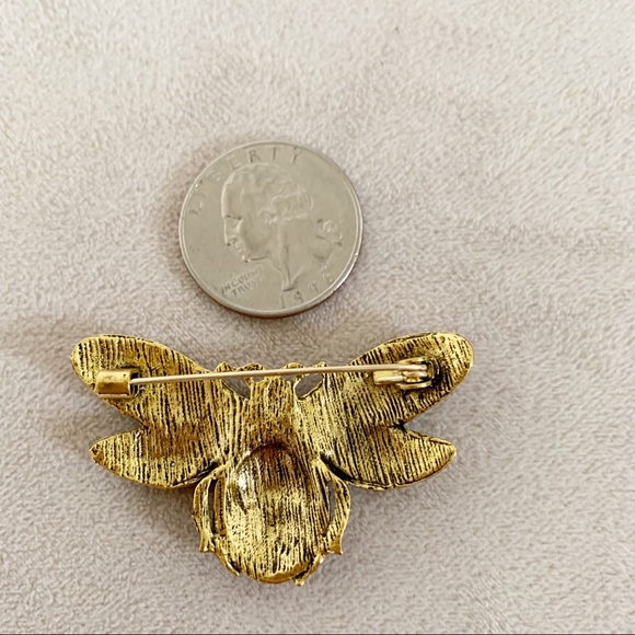Bee pearl imitation brooch NWT - Picture 2 of 2